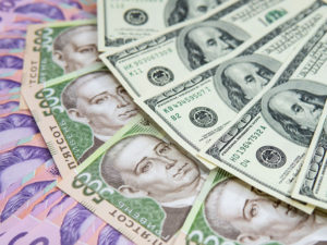 Где найти выгодный курс обмена гривны и доллары США?