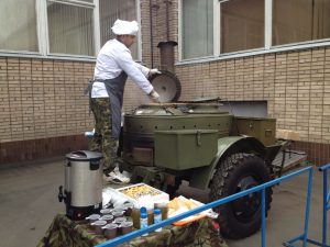 Военно-полевая кухня на мероприятие: преимущества аренды
