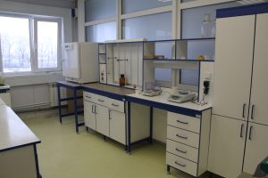 Лабораторная мебель: виды и характеристики