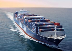 В чем преимущества грузоперевозки в морских контейнерах?