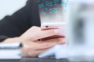 SMS-рассылки как способ коммуникации с клиентами