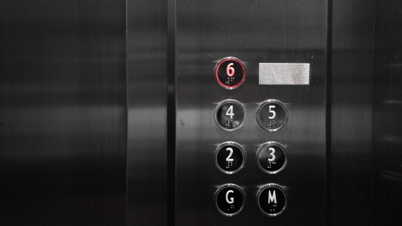Более 32 тыс. лифтов в РФ имеют истекший срок службы