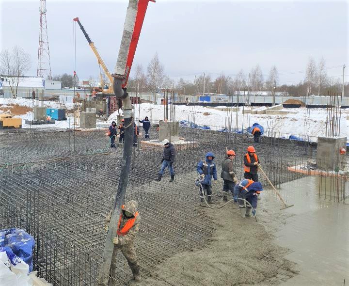 К заливке первого бетона в основание ледовой арены приступили в Волоколамске