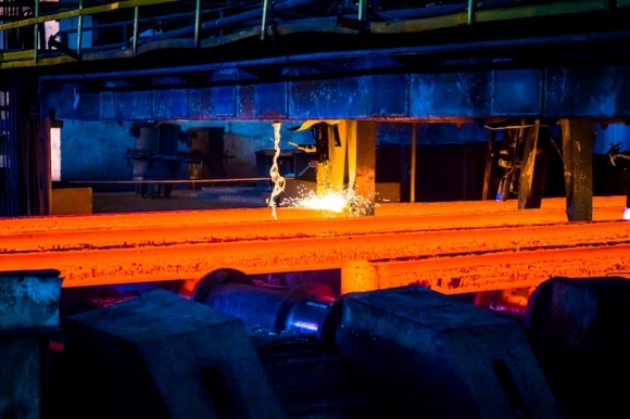 Минстрой вновь фиксирует рост цен на металл в России